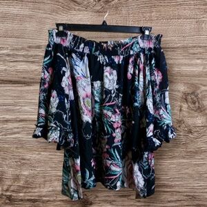 Jaase black floral bird print off the shoulder top. XL.
